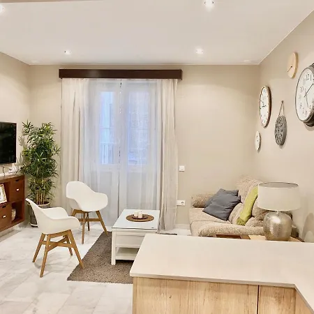 Apartamento Sagasta 13 *